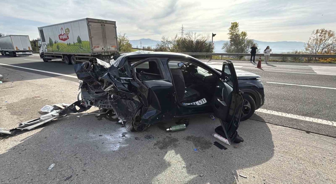 TEM'in Bolu geçişinde feci kaza: 1 ölü, 4 yaralı