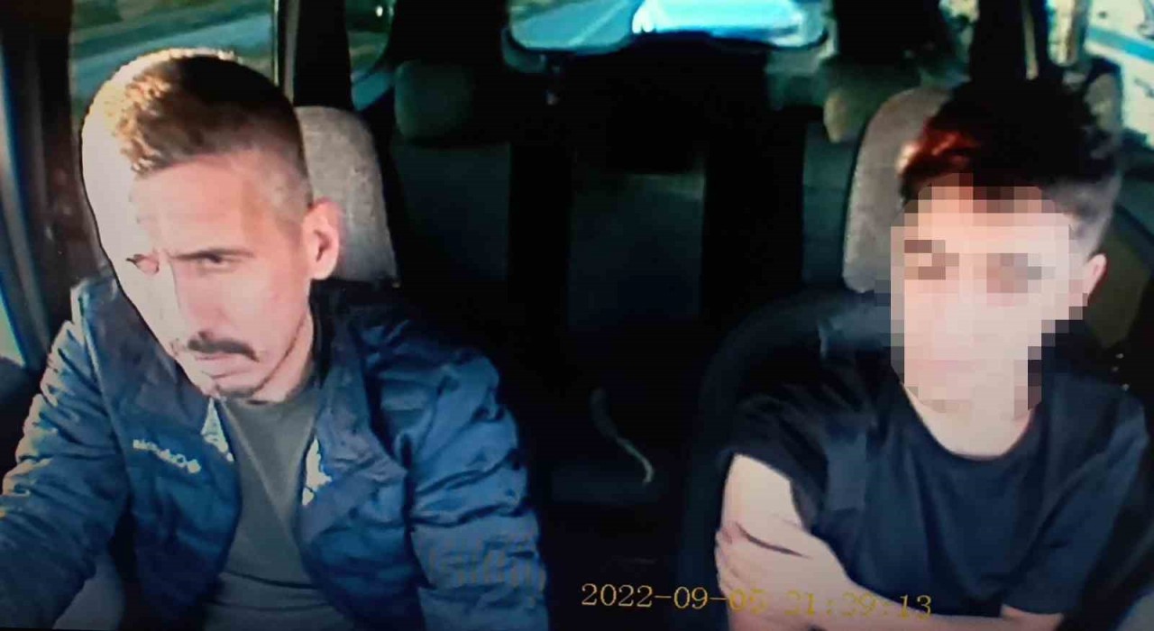 Tesadüfen emekli polis memurunun taksisine binince bütün planları altüst olan dolandırıcı tutuklandı