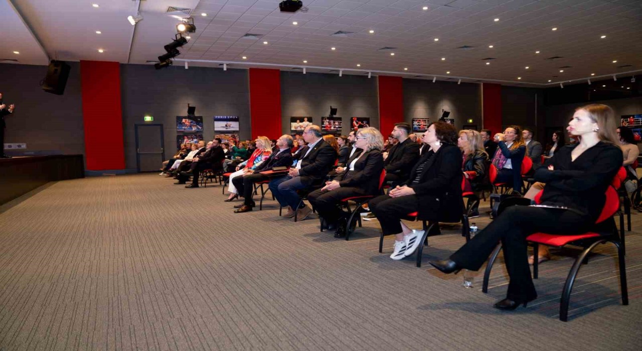 TMOK Spor Kültürü ve Çalışma Grubu ilk değerlendirme toplantısını Olimpiyatevinde düzenledi