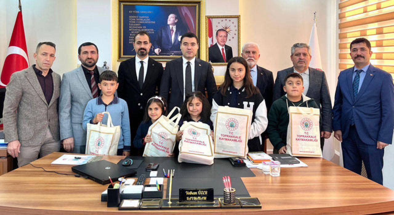 Toprakkale’de Öğrencilerden Filistin’e Anlamlı Destek