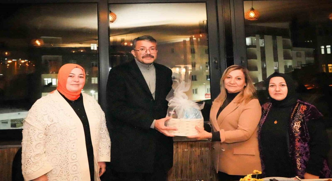 Trabzondan Hakkâriye ‘Kardeşlik Köprüsü ziyareti