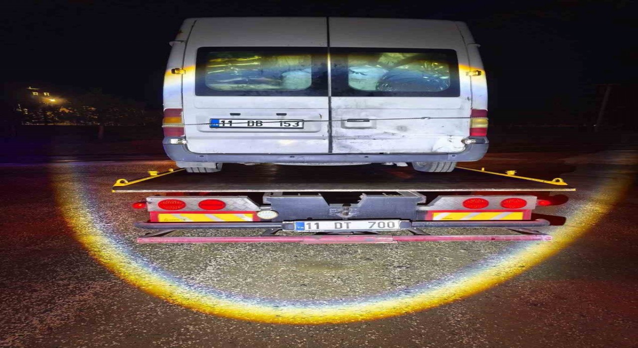 Trafik kontrolünde yakalaması olan araç otoparka çekildi