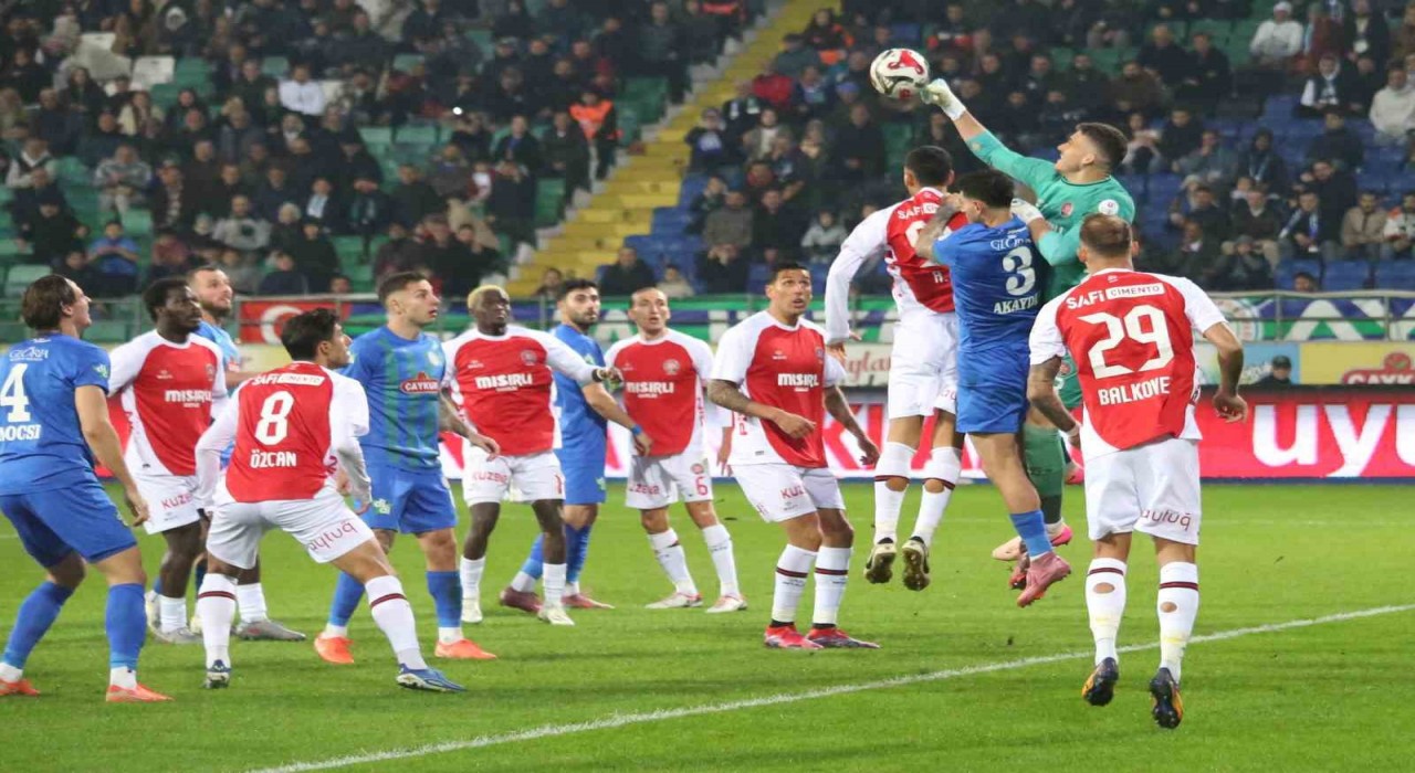 Trendyol Süper Lig: Çaykur Rizespor: 1 - Fatih Karagümrük: 0 (Maç sonucu)