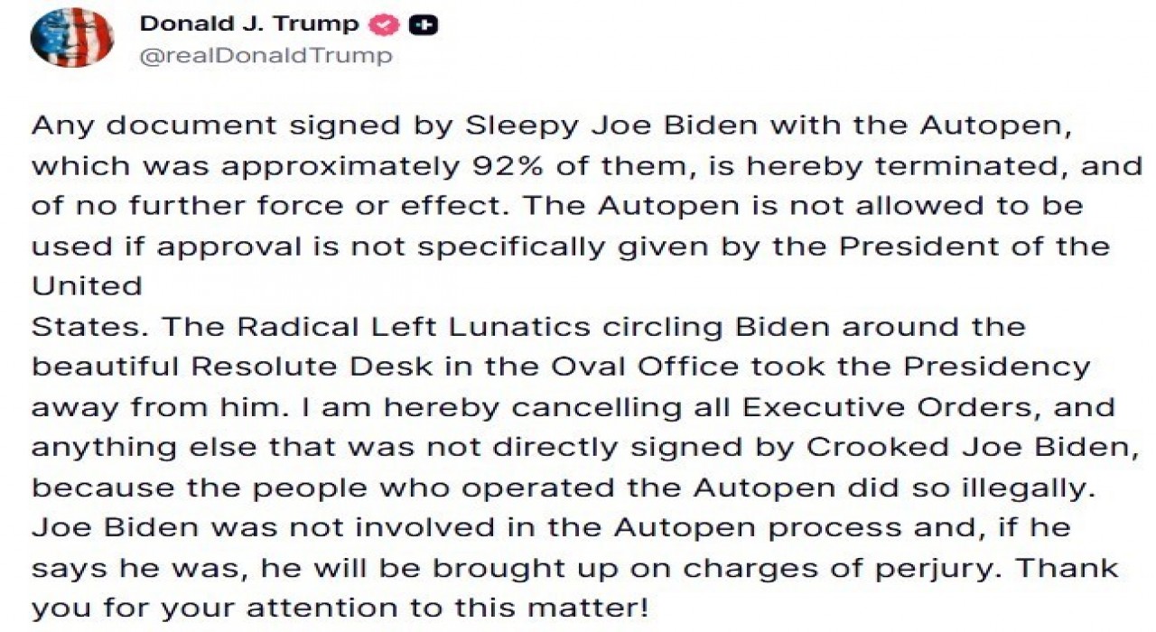 Trump, Selefi Bidenın kendisi tarafından imzalanmadığını öne sürdüğü tüm başkanlık kararnamelerini iptal etti