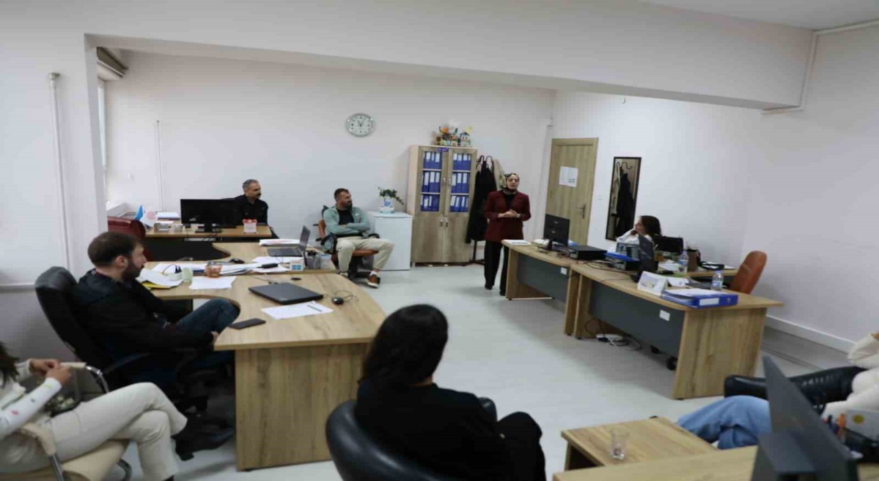 Tuncelide diyabet farkındalığı için eğitim