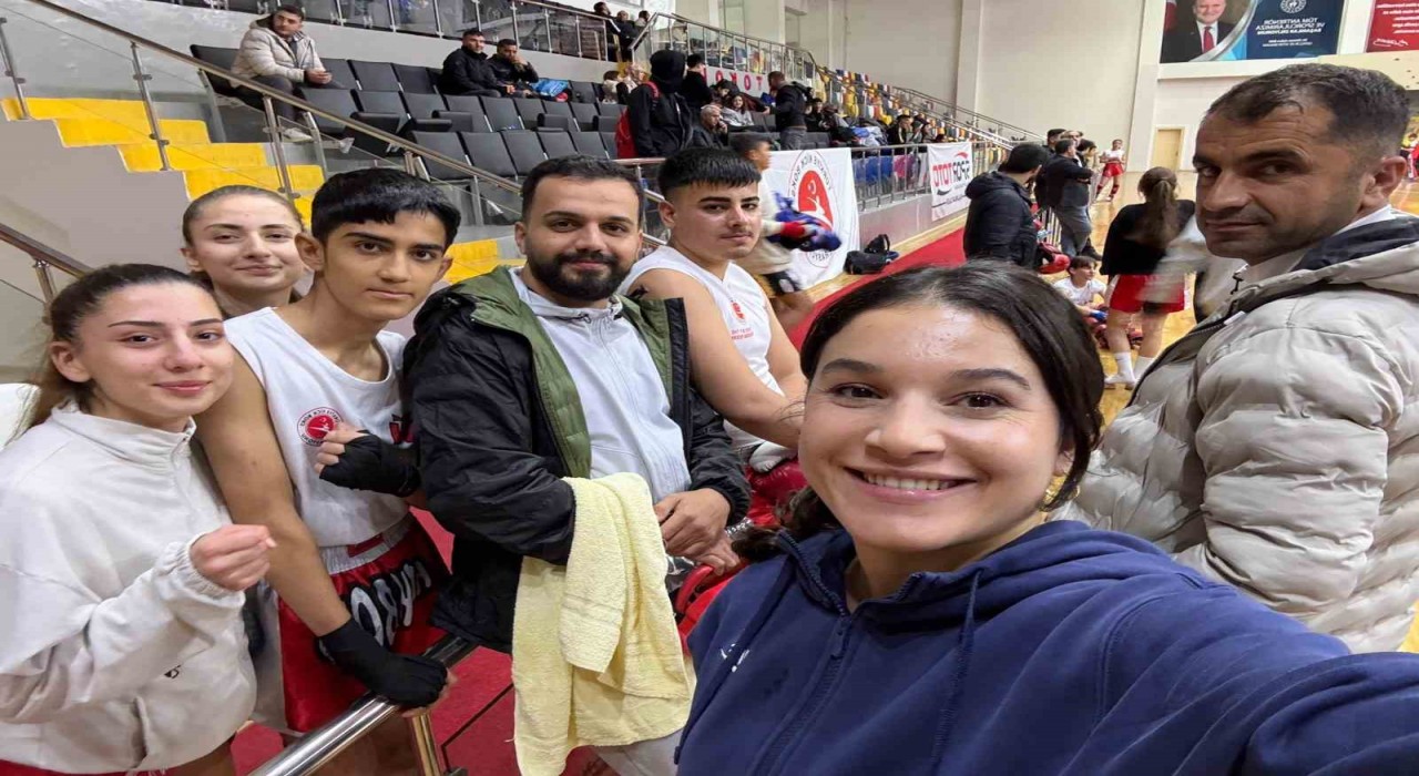 Tunceliden kick boksta büyük başarı