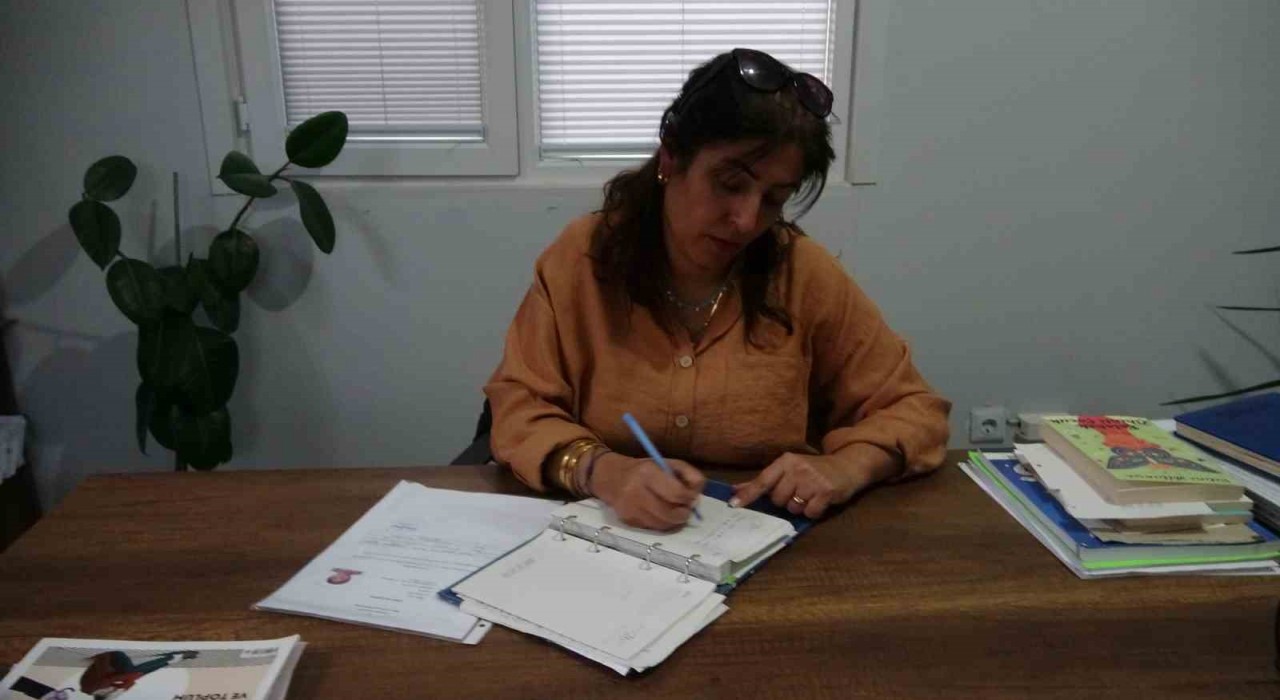 Tuncelinin en kalabalık mahallesi kadın muhtara emanet