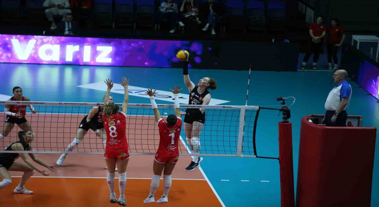 Türk Hava Yolları, Avarca de Menorcayı 3-1 mağlup etti