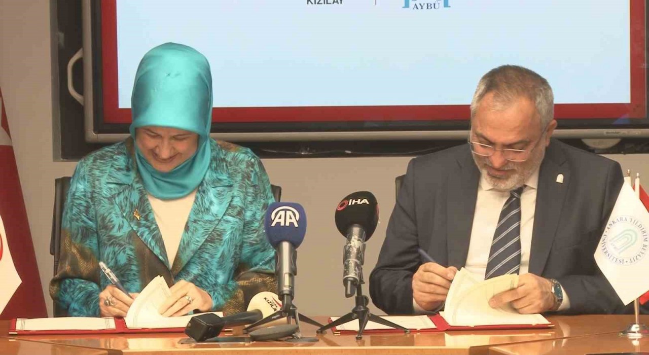 Türk Kızılaydan çocuklara ve ihtiyaç sahibi vatandaşlara ücretsiz ağız ve diş sağlığı bakımı