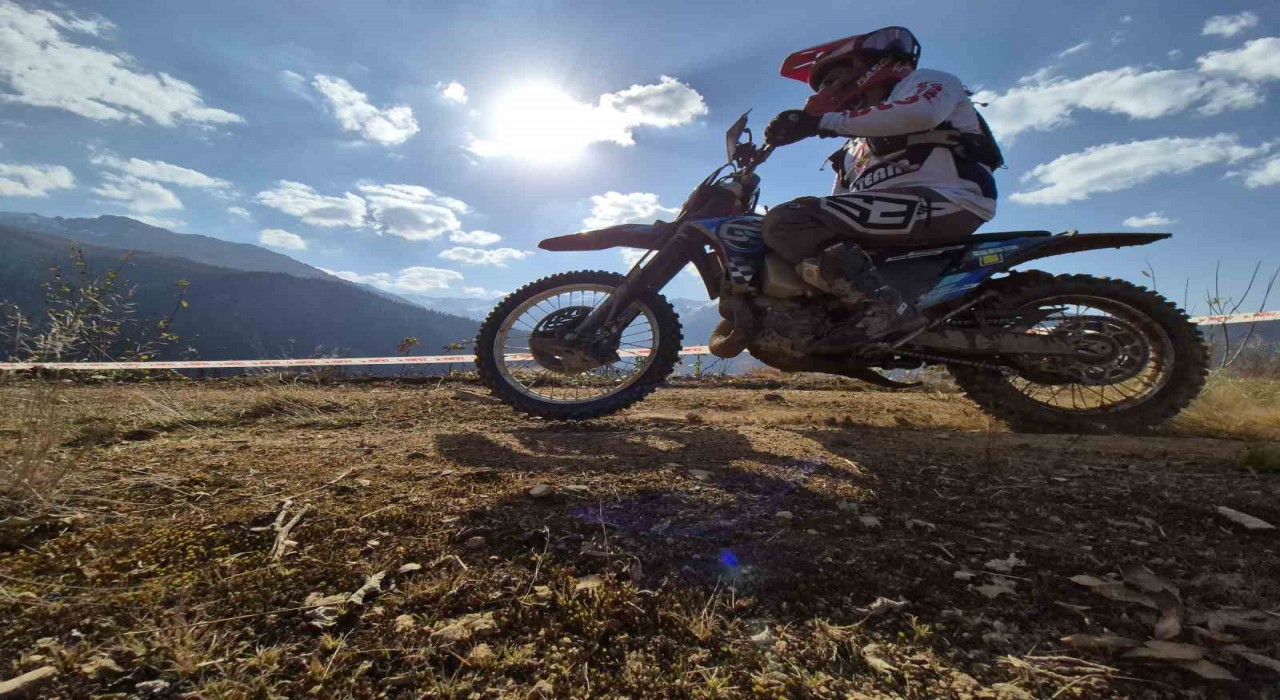 Türkiye Enduro ve ATV Şampiyonası Rizede son buldu