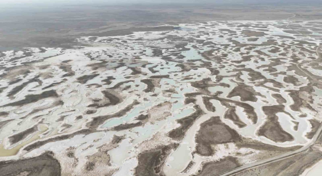 Tuz Gölünde kırmızı alarm: 90 yılda yüzde 85 küçüldü, küçülmeye hızla devam ediyor