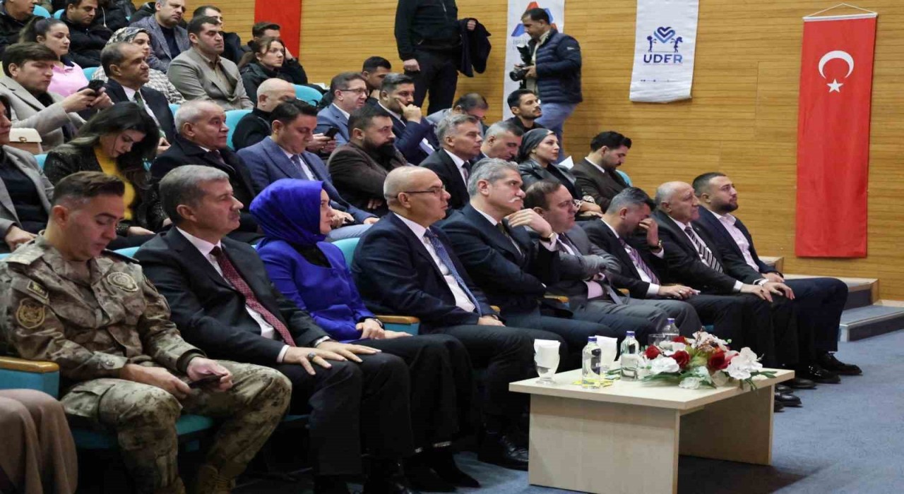 UDERden Dünya Çocuk Hakları Günü Konferansı