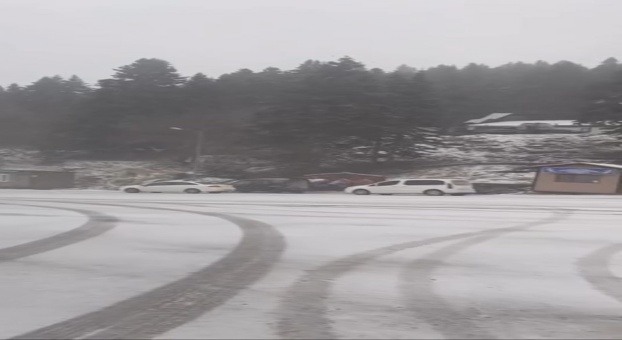 Uludağda kar yağışı etkisini gösterdi