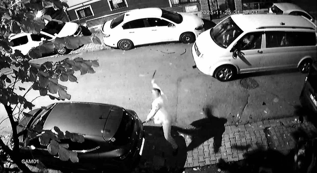 Ümraniyede saldırgan tarafından aracı parçalanan vatandaş: Levyeyi balkona fırlattı, canımızı zor kurtardık