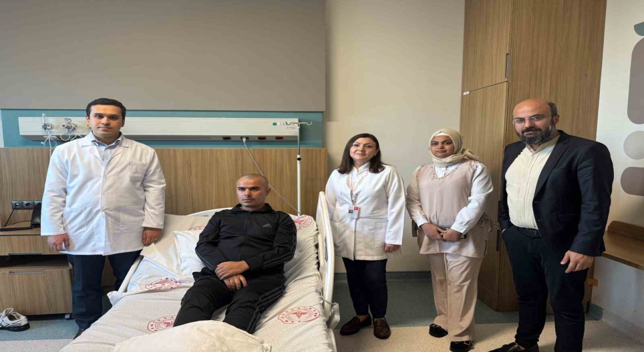 Uyanık beyin ameliyatıyla tümör alındı