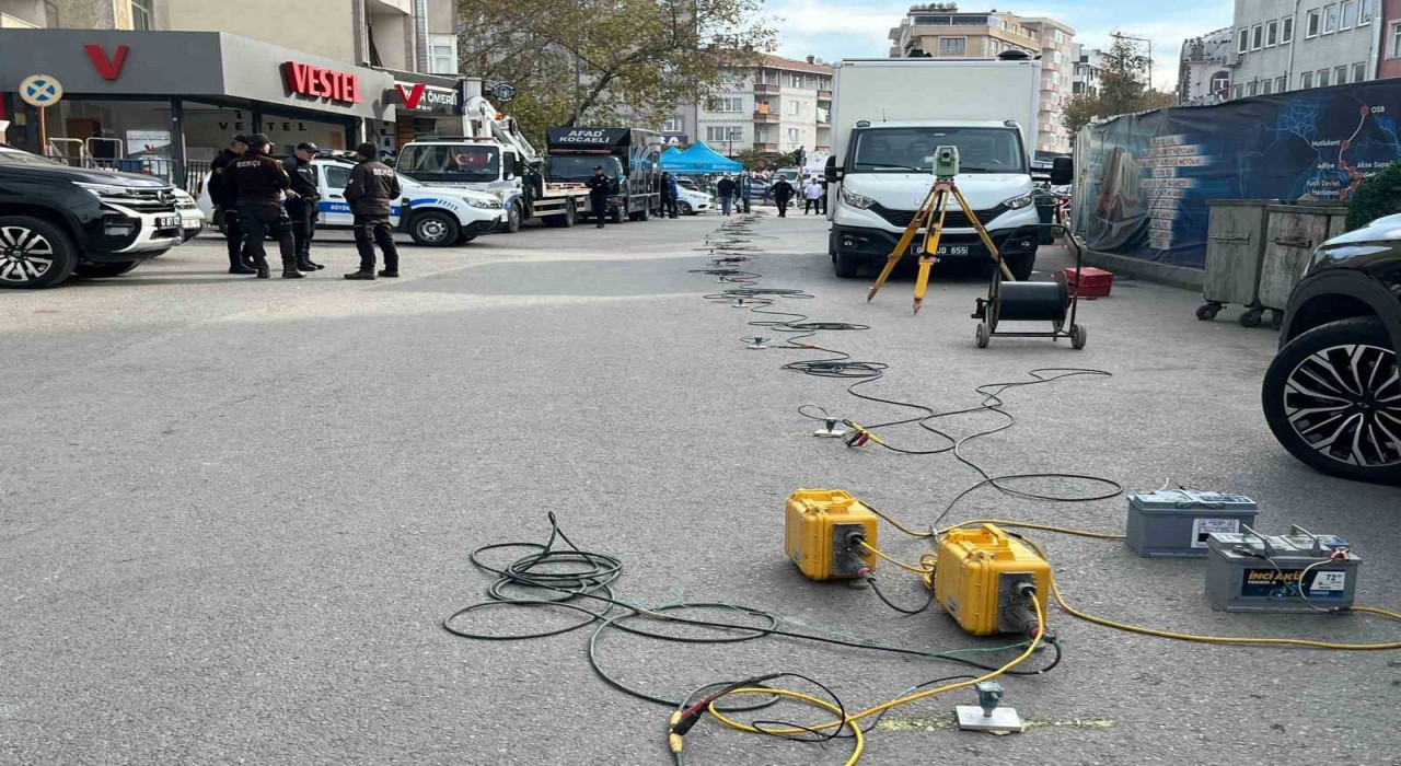 Uzman ekipler, Gebzede sismik yansıma ile yerin metrelerce altını inceliyor