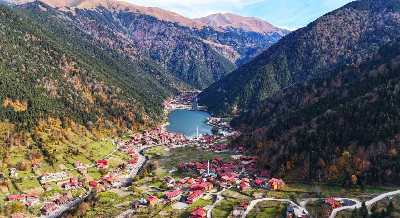 Uzungölde sonbaharın en güzel hali