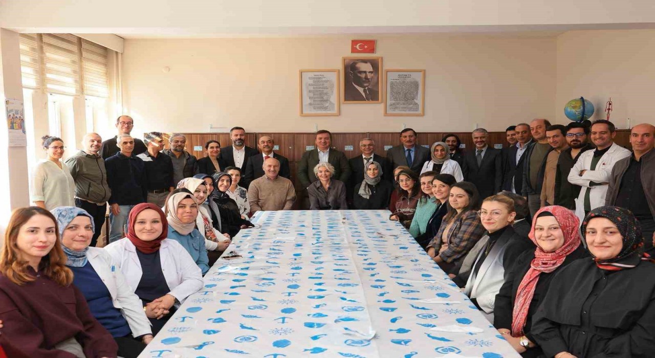 Vali Aydoğdu: Eğitimin gücü öğretmenlerimizin emeğiyle yükseliyor