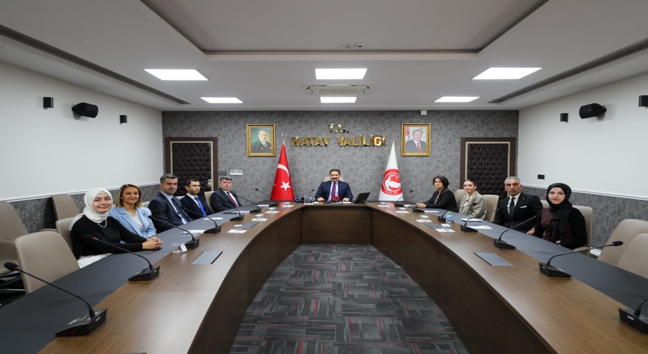 Vali Masatlıdan asrın felaketi sonrası toplum inşasında etkin rol oynayan öğretmenlere teşekkür