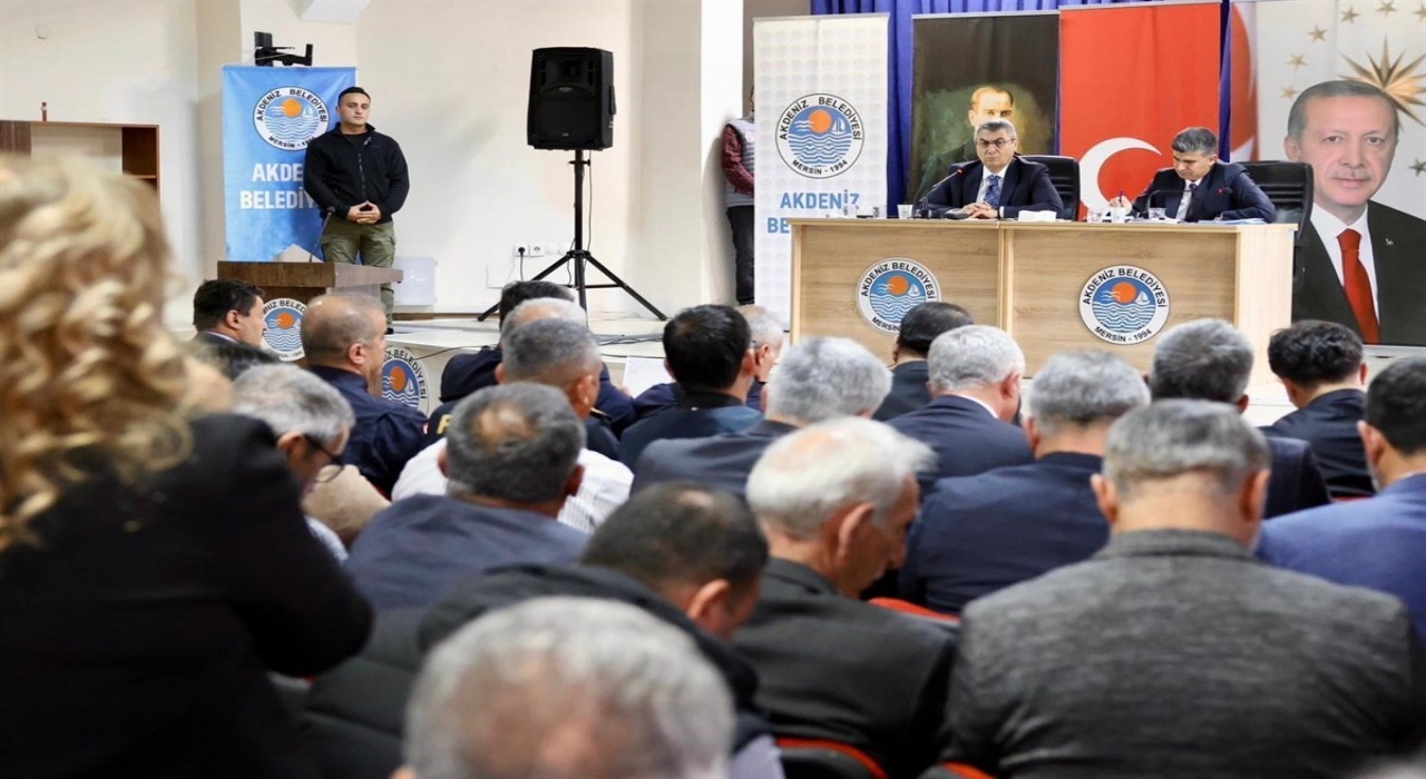 Vali Toros, Akdenizde muhtarların taleplerini dinledi