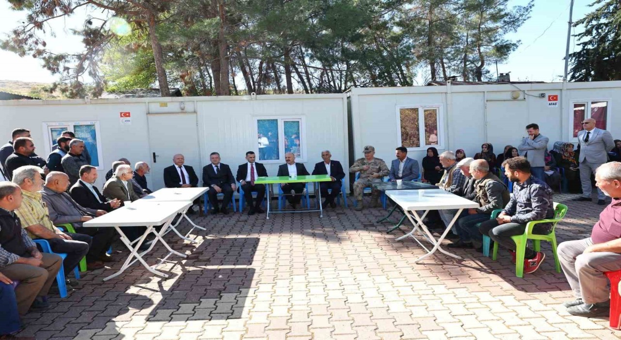 Vali Varol, Örenli Mahallesinde vatandaşlarla buluştu