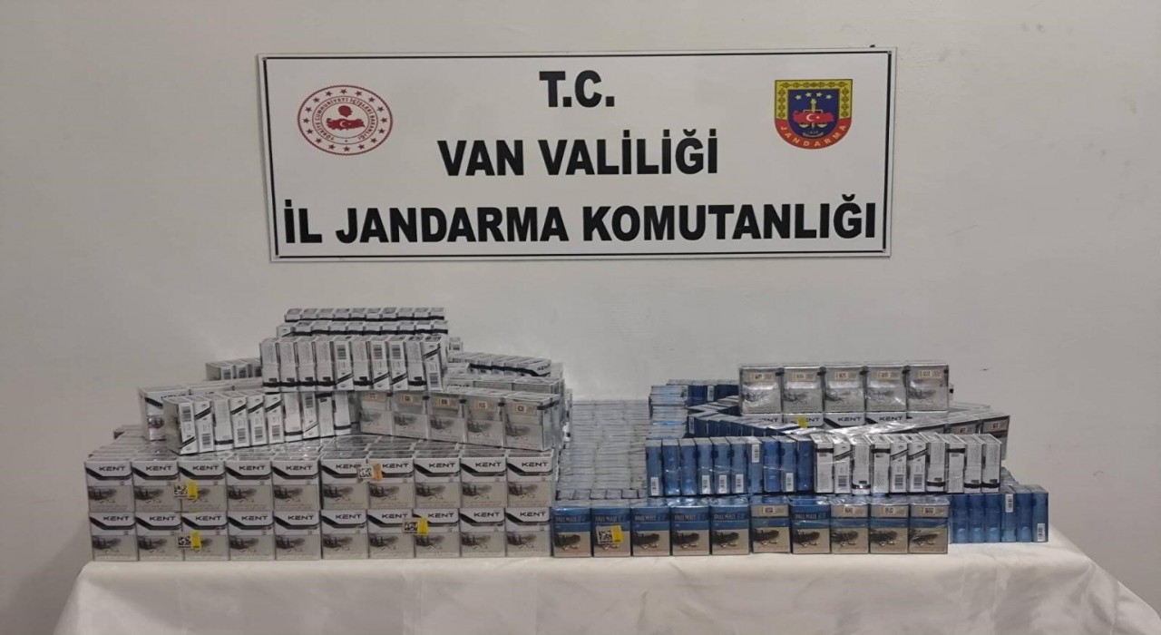 Vanda 2 bin 192 paket kaçak sigara ele geçirildi