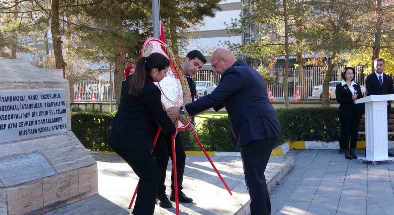 Vanda 24 Kasım Öğretmenler Günü kutlandı