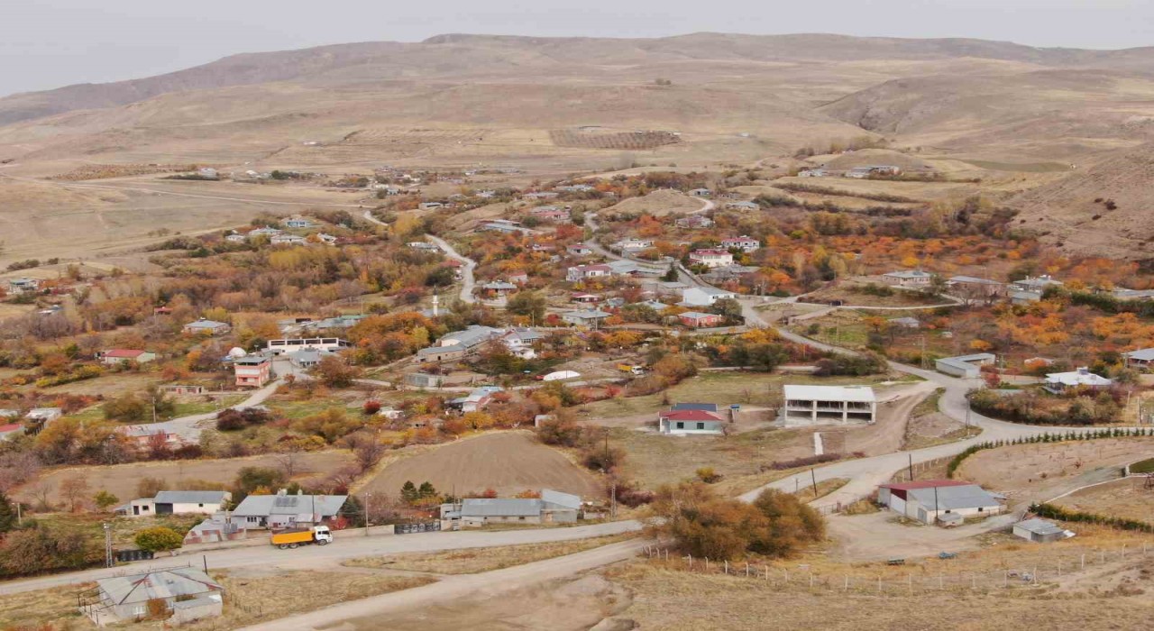 Vanda kartpostallık sonbahar manzaraları