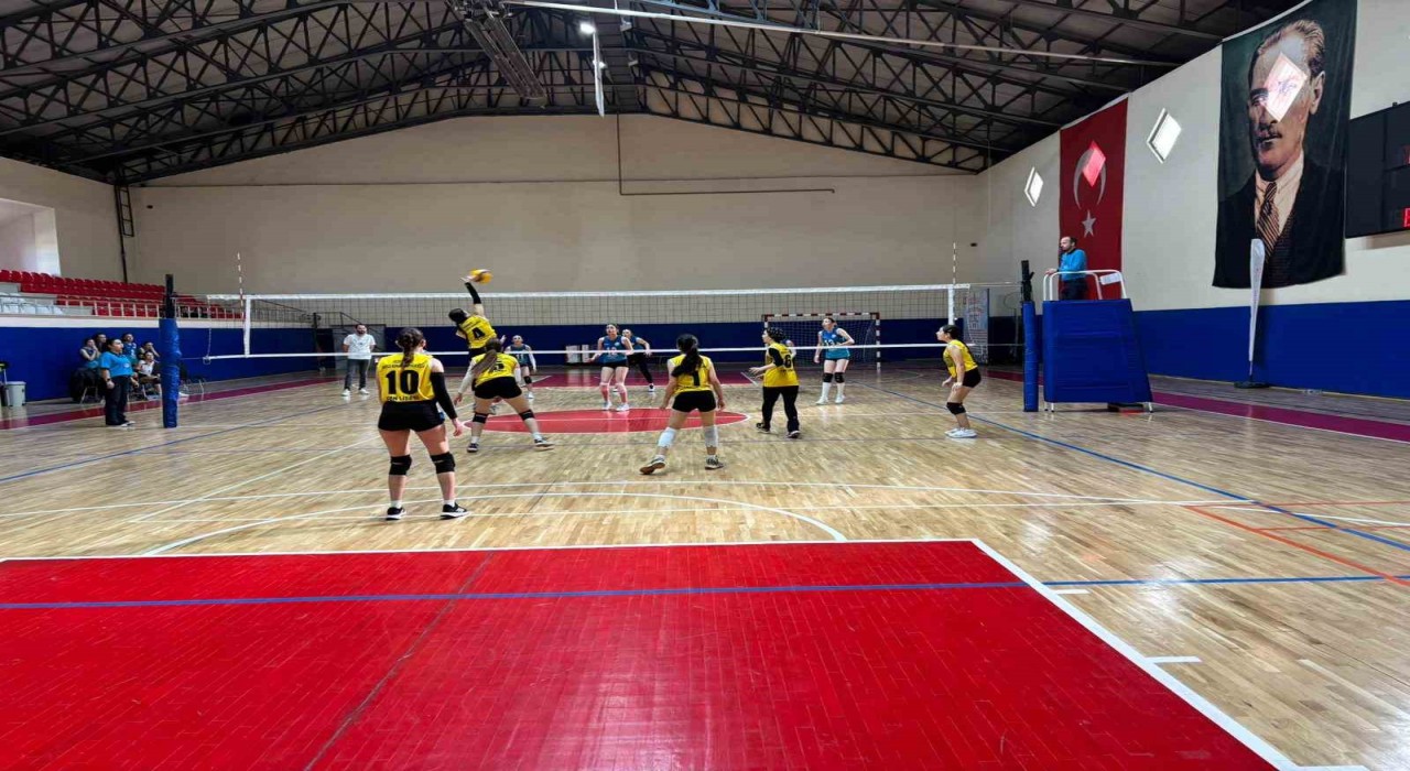 Vezirköprüde voleybol turnuvası tamamlandı