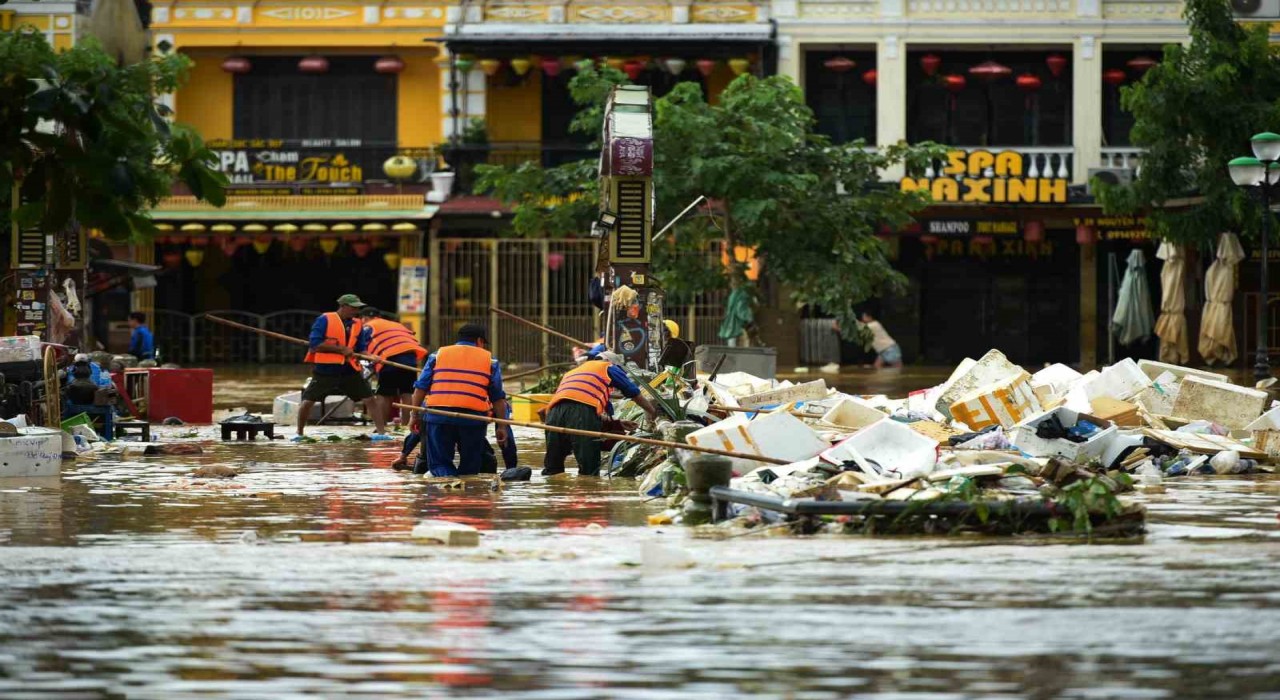 Vietnamdaki selde can kaybı 35e yükseldi