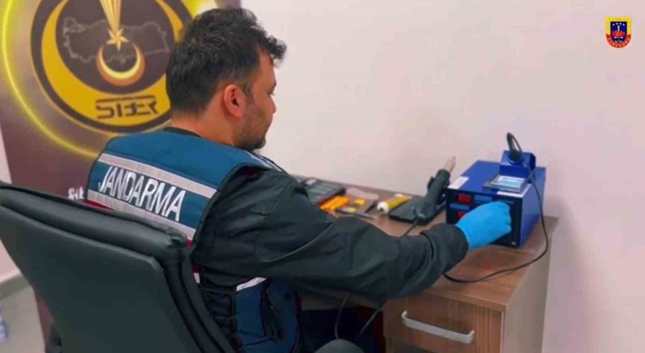 Yalova merkezli 8 ilde siber dolandırıcılık operasyonu: 8 tutuklama