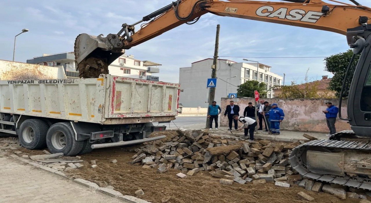 Yenipazarda yol çalışmaları hızlandı