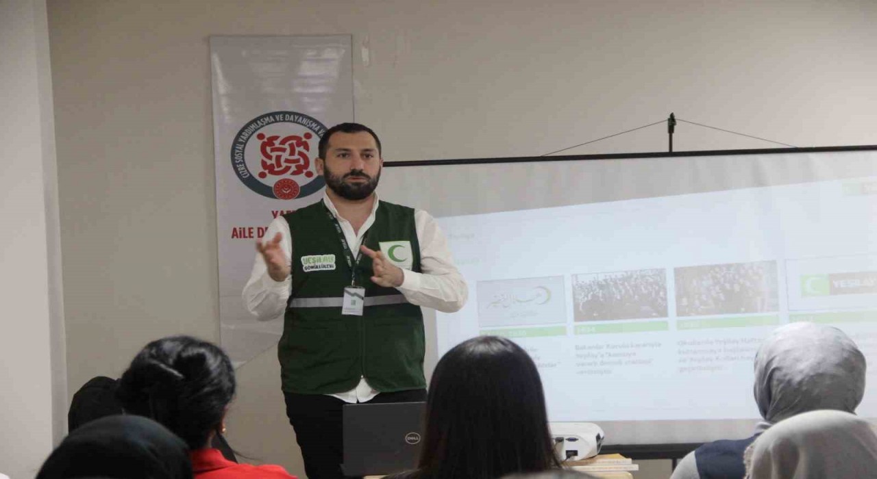 Yeşilay, Cizrede bağımlılıkla mücadele çalışmalarına hız verdi