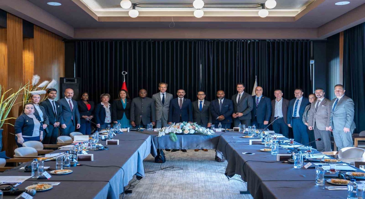 Yıldırım: Diplomasiyi ticaretle, ticareti kalkınmayla birleştirmek istiyoruz