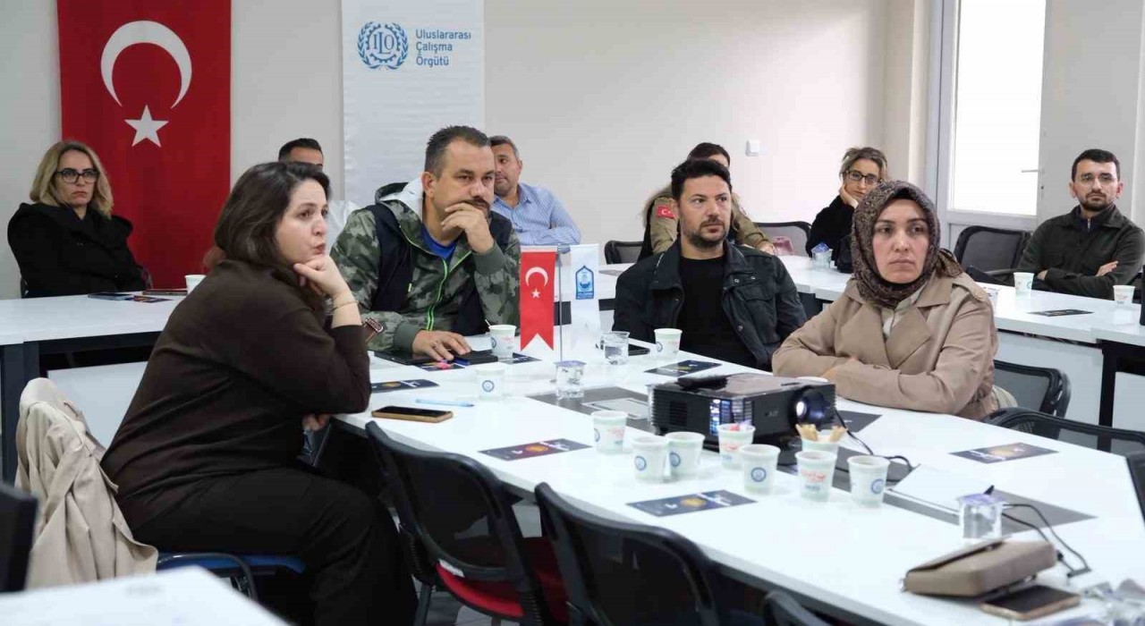 Yıldırımda şiddete karşı farkındalık eğitimi