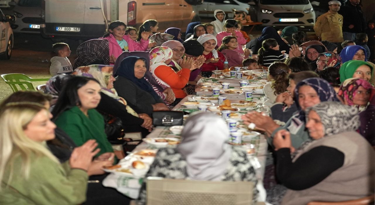 Yılmaza Kozluyazıda miting gibi karşılama