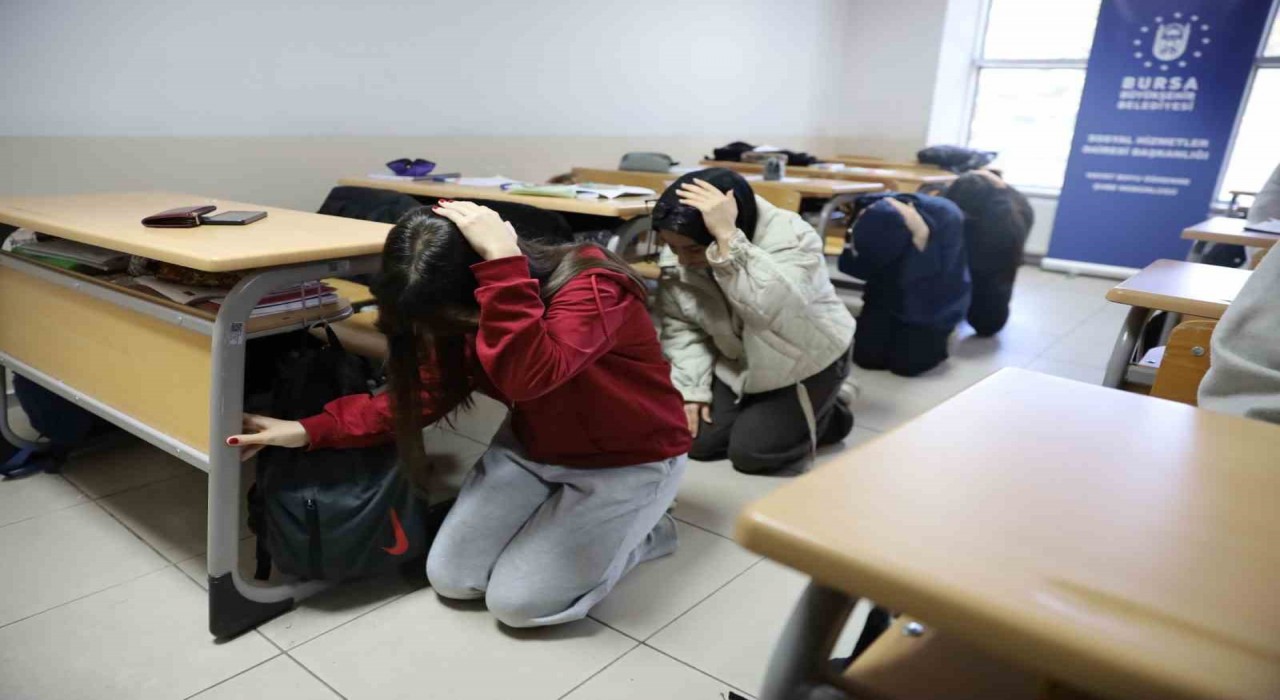 YKS Hazırlık Merkezinde deprem ve tahliye tatbikatı