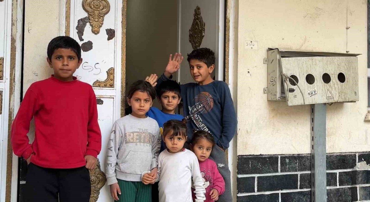 Zor şartlarda yaşayan 6 yetim çocuklu aile için yeni bir hayat başladı