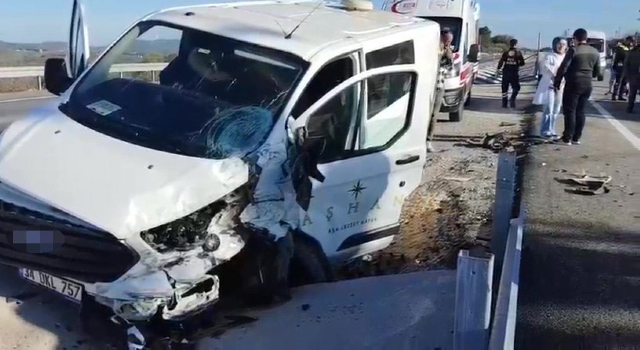 2 araç çarpıştı: 2 yaralı