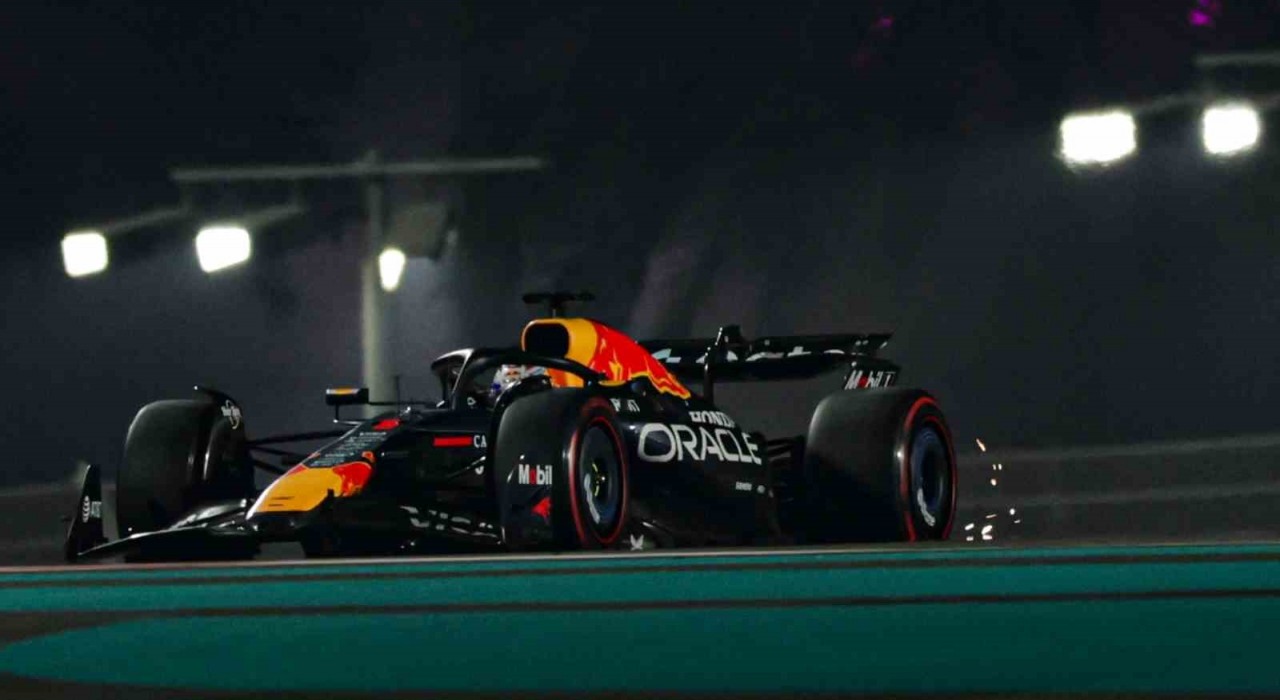 Abu Dabi Grand Prixsinde pole pozisyonu Max Verstappenin