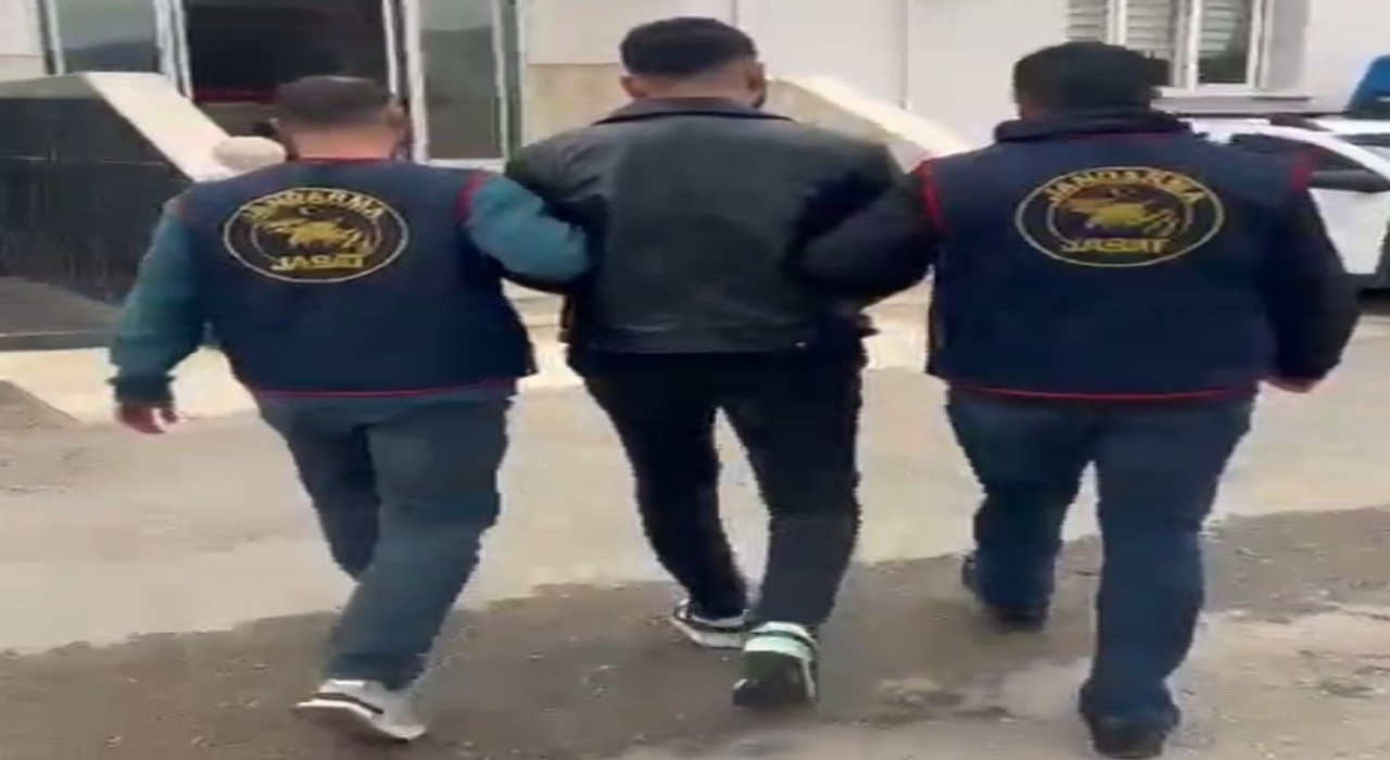 Adanada 41 yıl kesinleşmiş hapis cezasıyla aranan hükümlü yakalandı