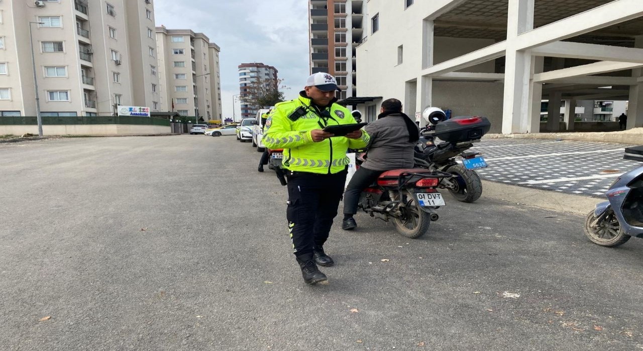 Adanada motosiklet denetimi: 623 bin TL ceza kesildi