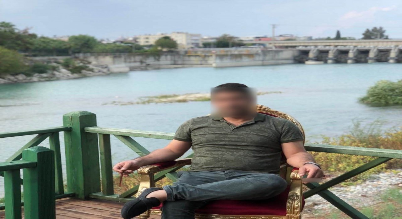 Adanada torbacı olduğu öne sürülen şahıs canlı yayında intihar etti