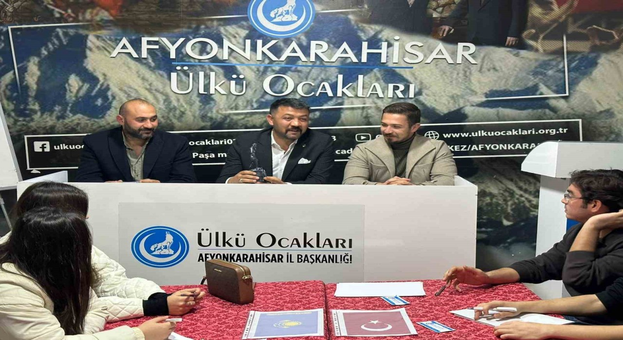 Afyonkarahisarda Türk Dünyası ve Türk Tarihi konulu bilgi yarışması düzenledi