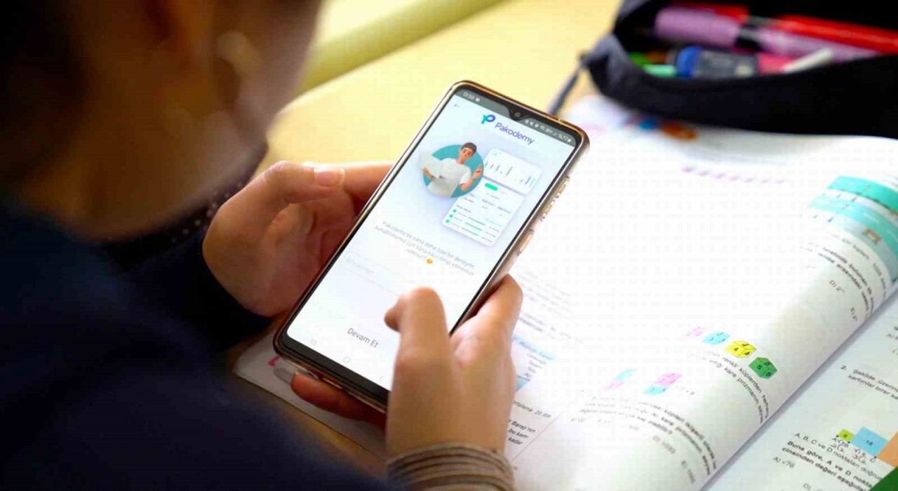 Aliağa Belediyesinden üniversiteye hazırlanan gençlere büyük destek