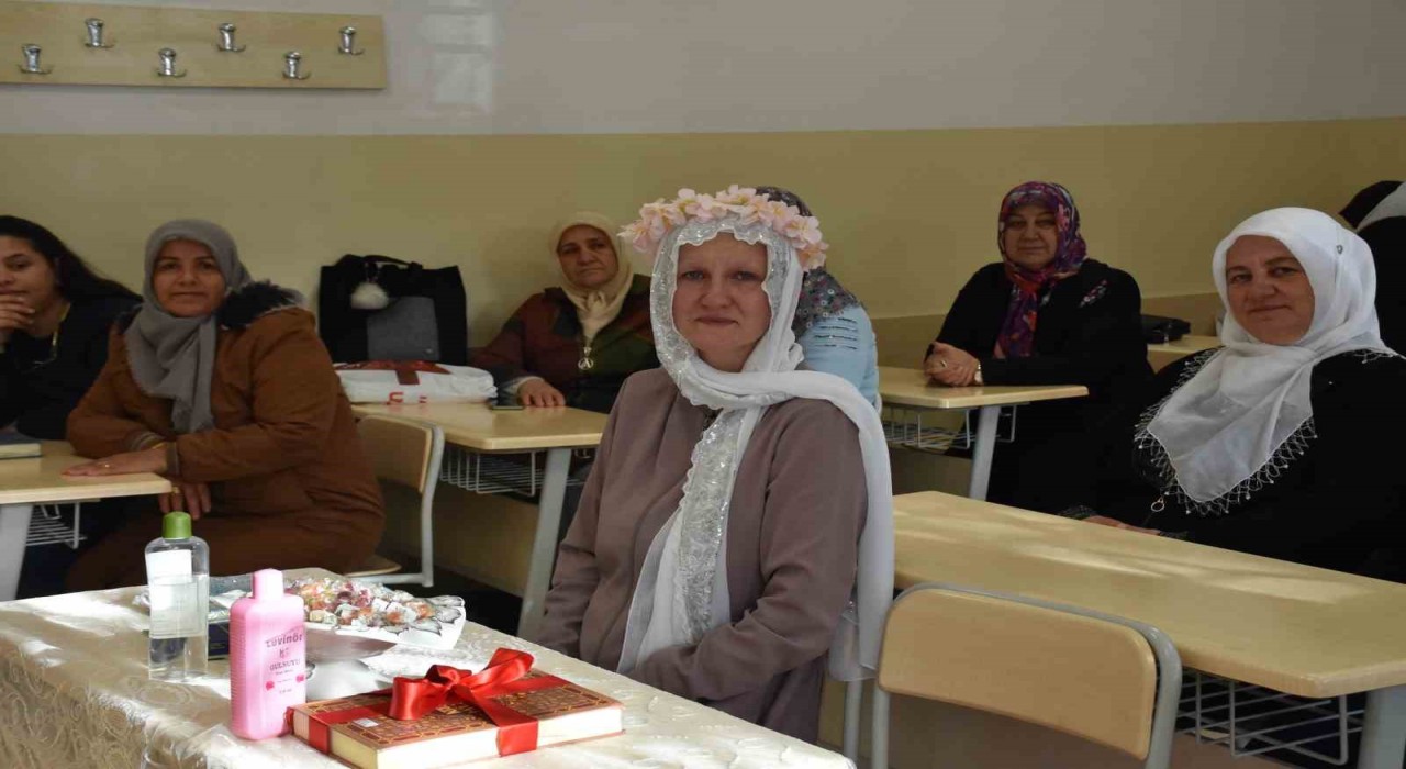 Alman kadın, Kuran-ı Kerimden etkilenip Müslüman oldu