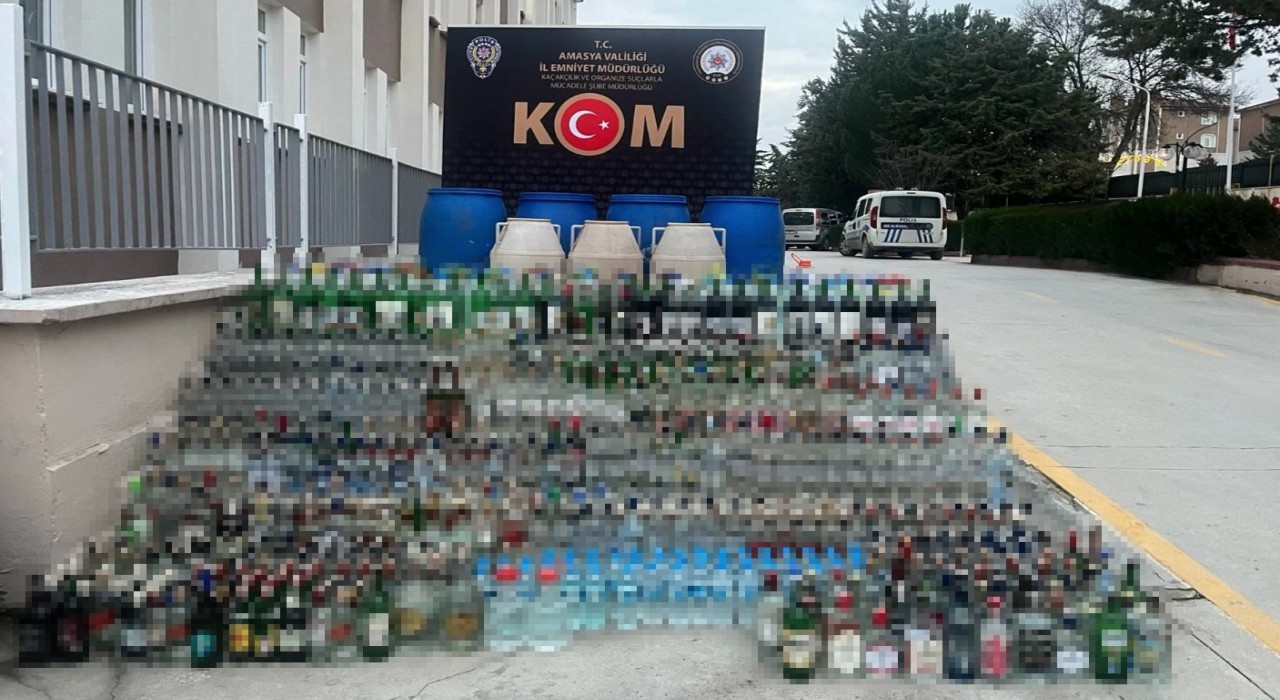 Amasyada kaçak alkol operasyonu: 615 şişe ve 30 bidon ele geçirildi