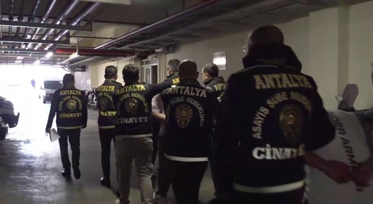 Antalyada 40 bin TL karşılığı silahlı saldırıya 2 tutuklama