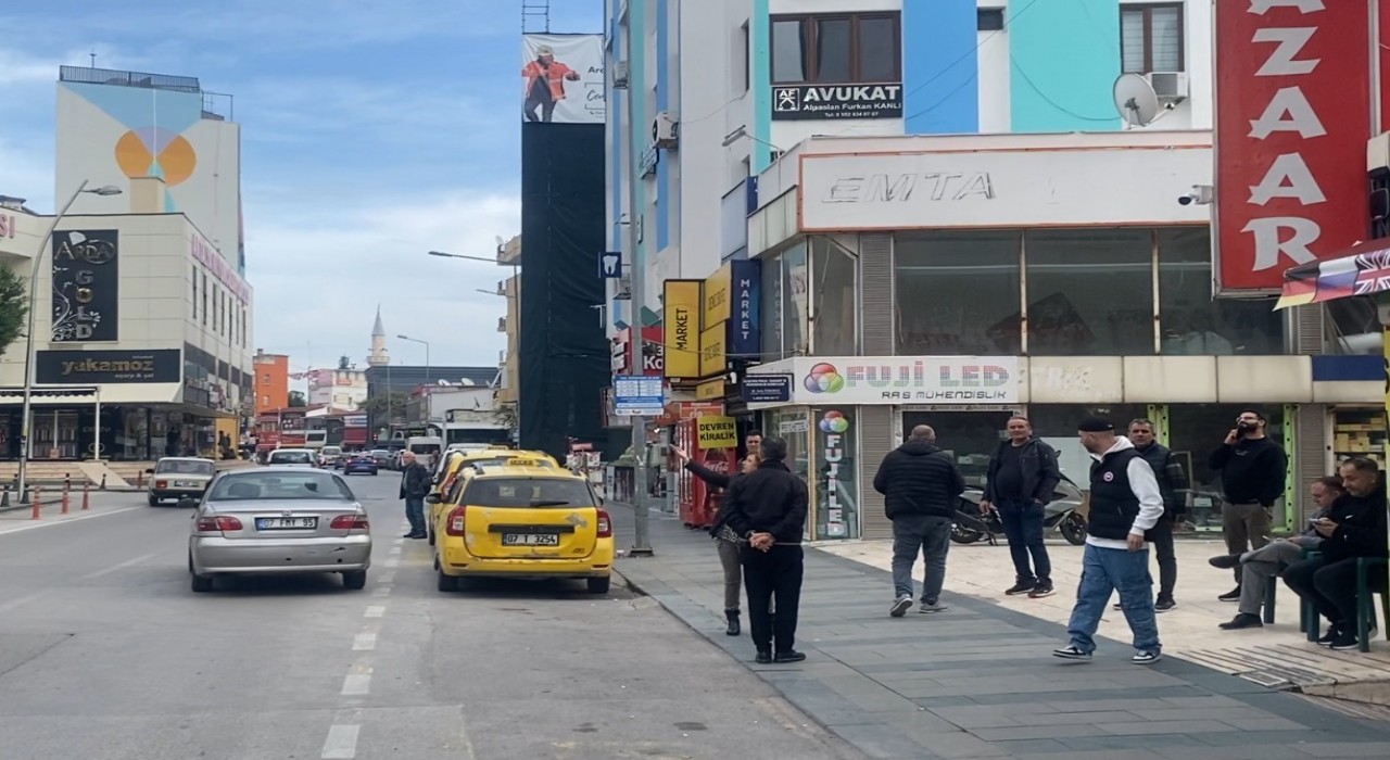 Antalyada 4,9 büyüklüğünde deprem