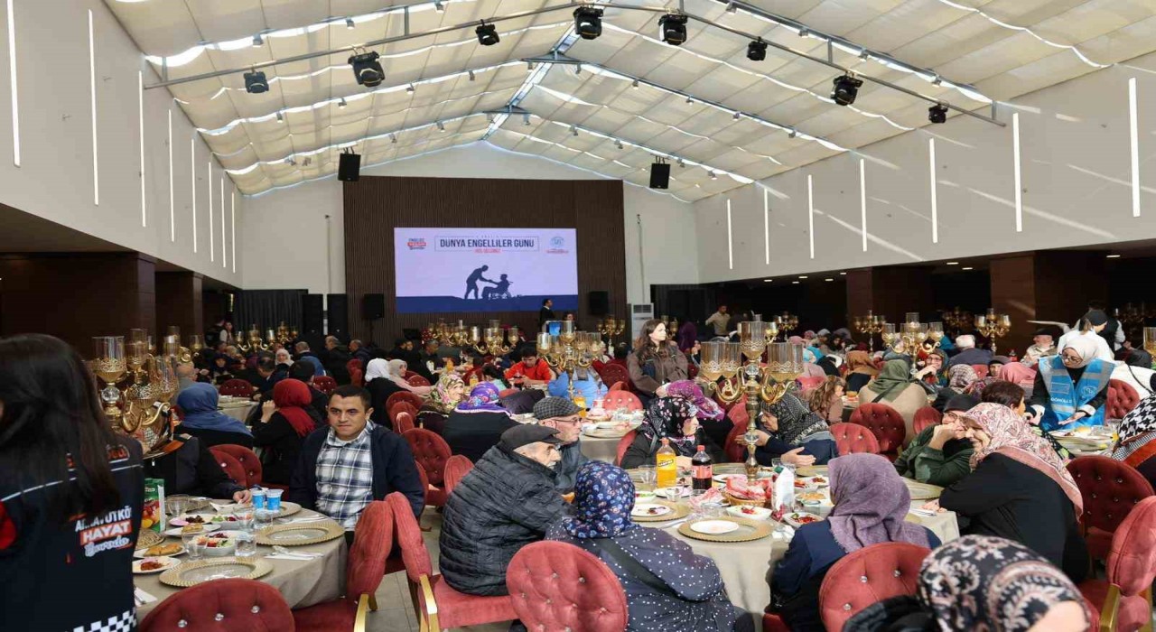 Arnavutköyde 3 Aralık Dünya Engelliler Günü nedeniyle bir dizi etkinlik düzenlendi